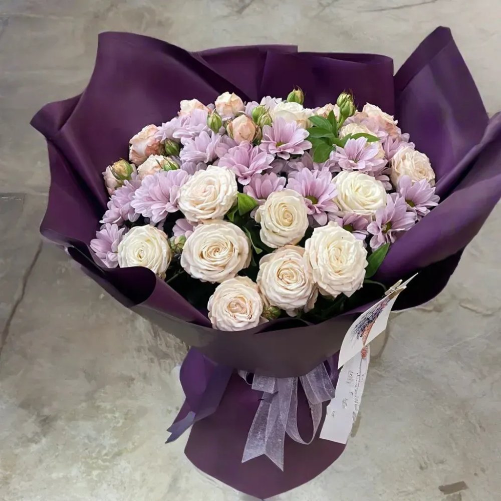 Букет цветов Версаль Букет цветов из: Розы и Хризантемы